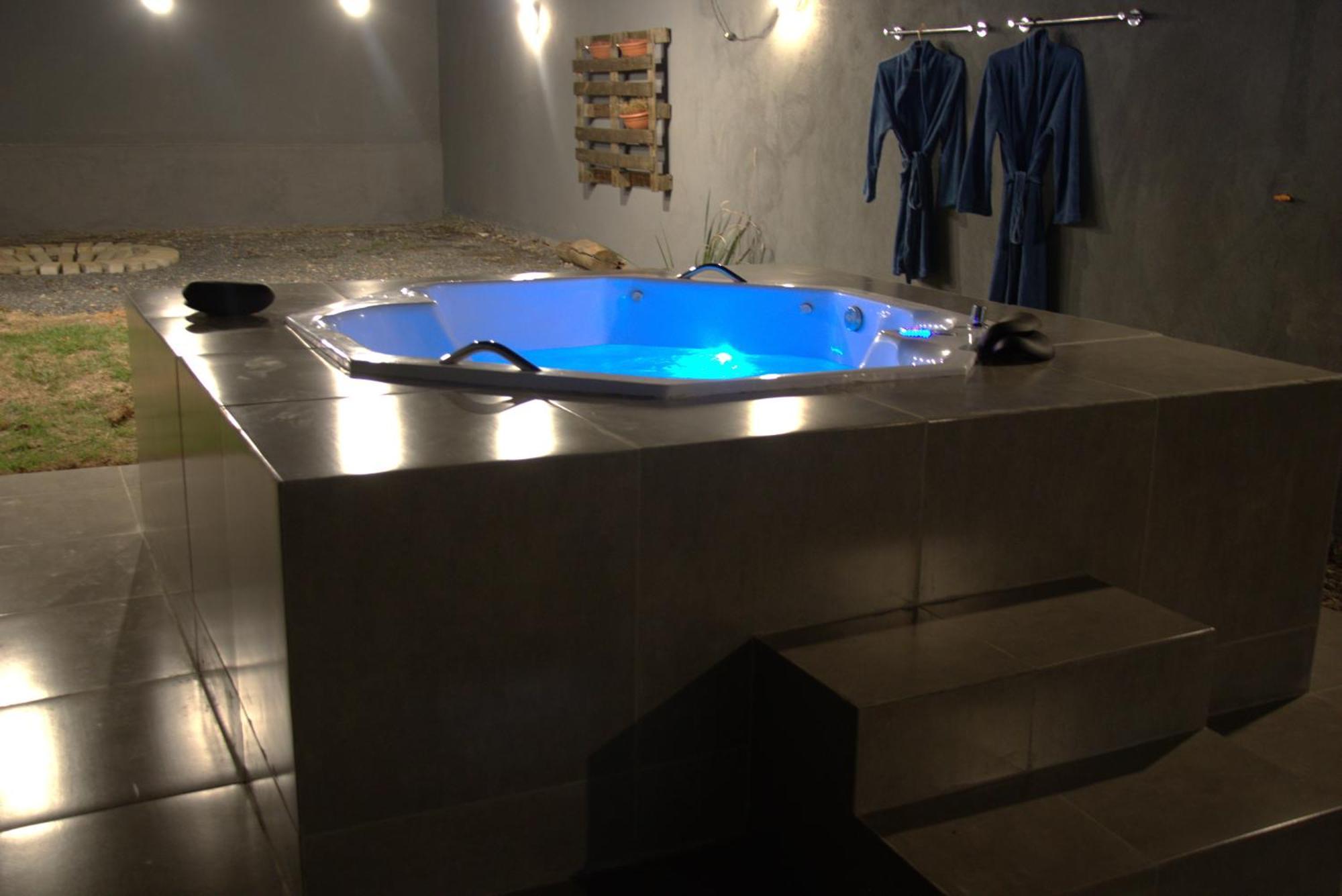 Casa Com Spa De Hidro Com Aquecedor A 700 Mts Do Centro Chapada dos Guimarães Exterior foto